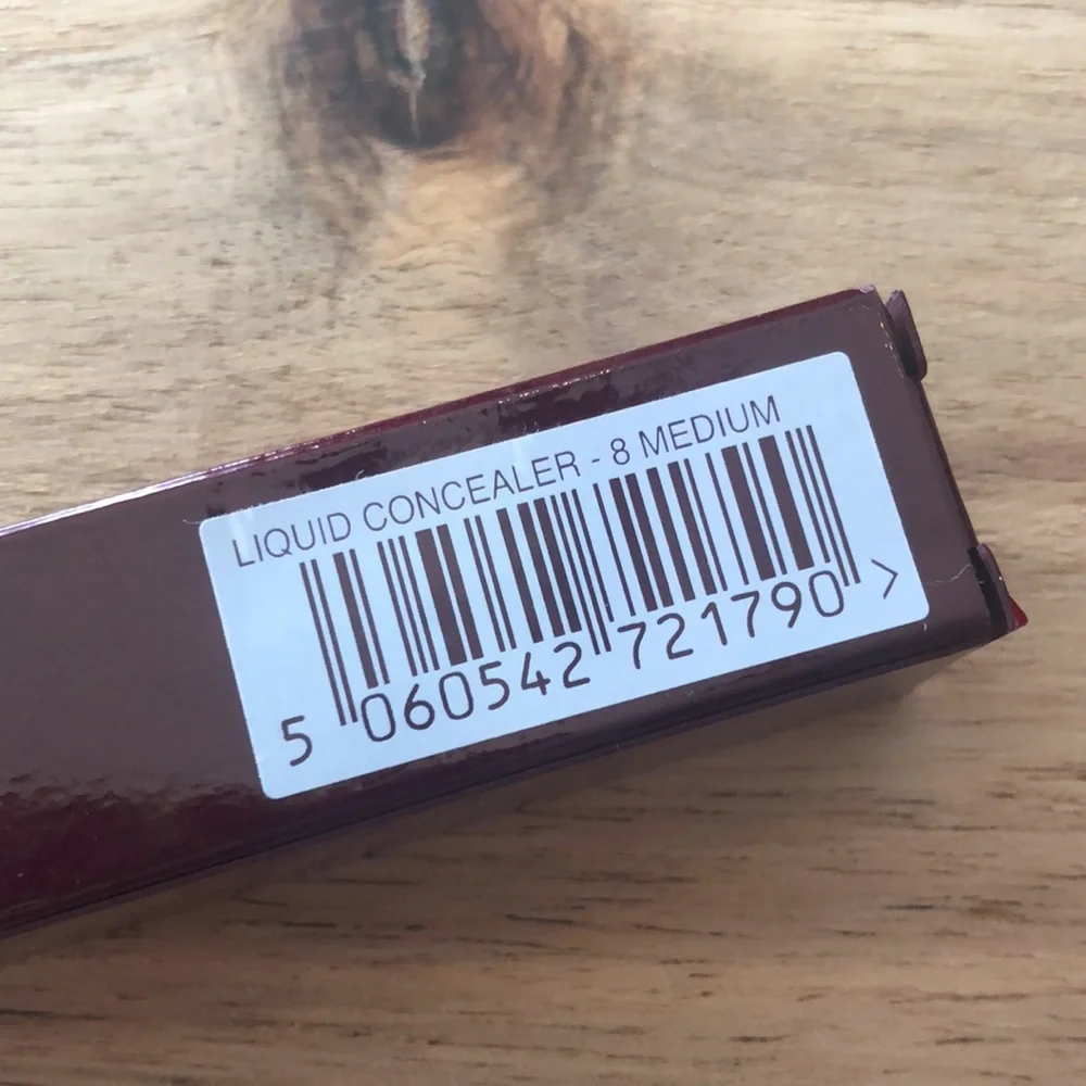 Charlotte Tilbury Magic Away Liquid Concealer 8 Medium